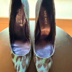 Nine West Iridescent Leopard Pointed Toe Heels 8.5
